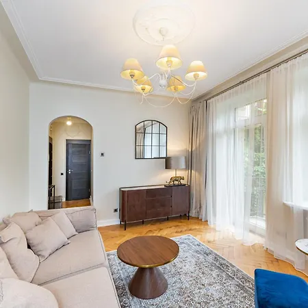 Maironio Art Deco Apartment Kaunas